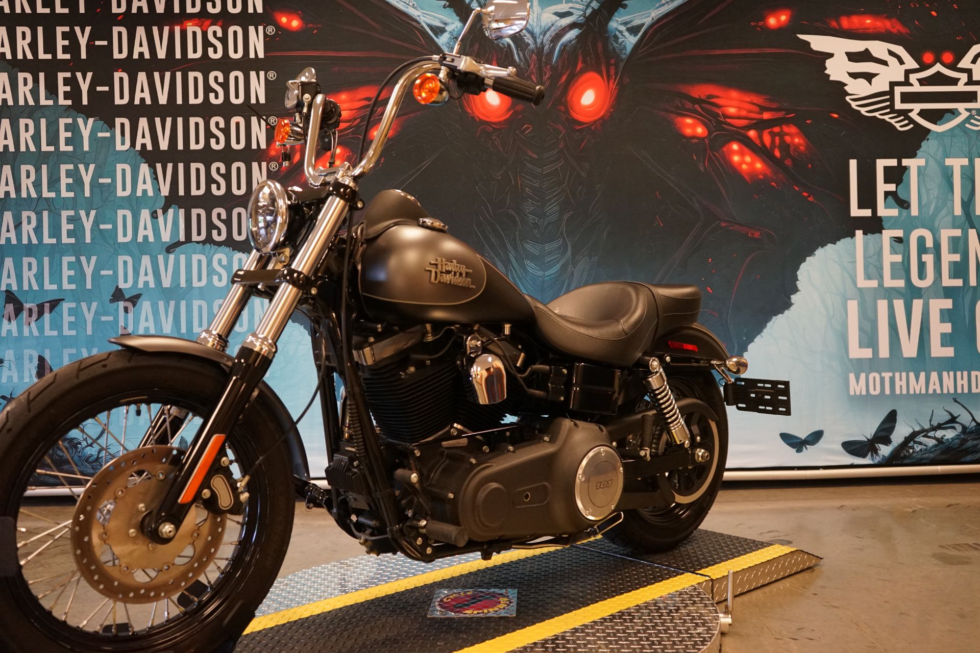 2017 Harley-Davidson Street Bob® in Williamstown, West Virginia - Photo 7