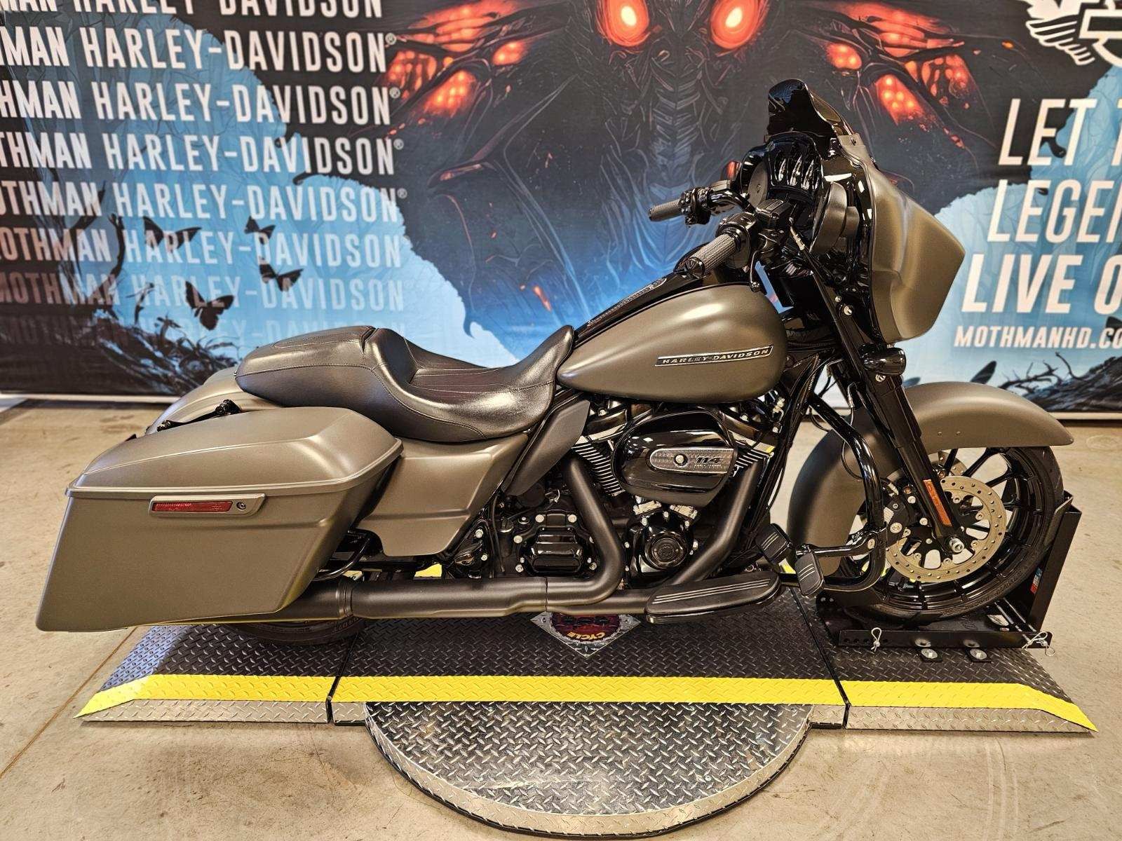 2019 Harley-Davidson Street Glide® Special in Williamstown, West Virginia - Photo 1