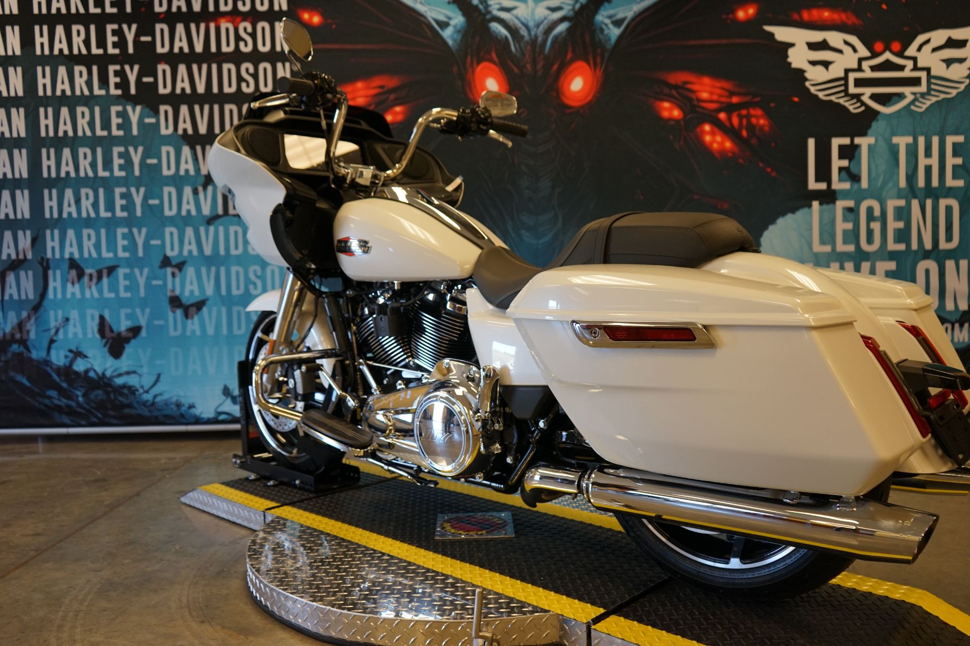 2024 Harley-Davidson Road Glide® in Williamstown, West Virginia - Photo 5