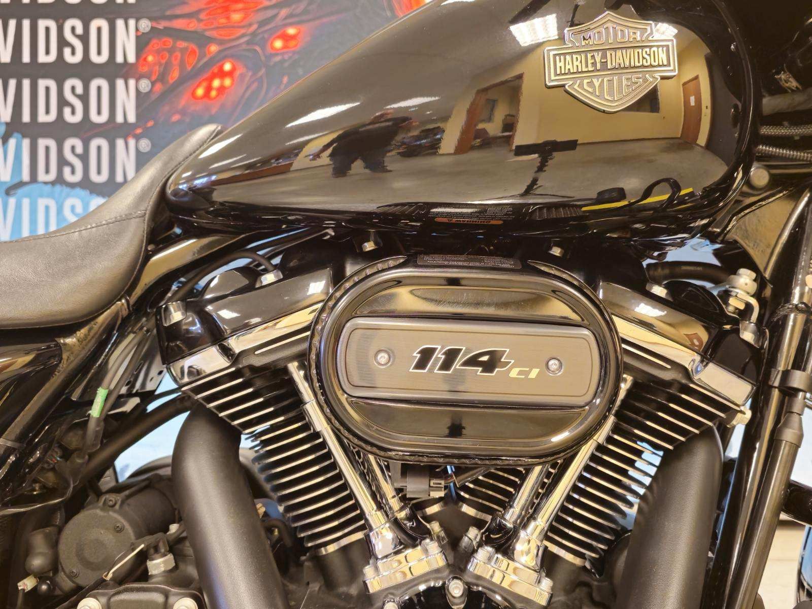 2023 Harley-Davidson Street Glide® Special in Williamstown, West Virginia - Photo 11