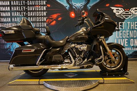 2017 Harley-Davidson Road Glide® Ultra in Williamstown, West Virginia - Photo 9