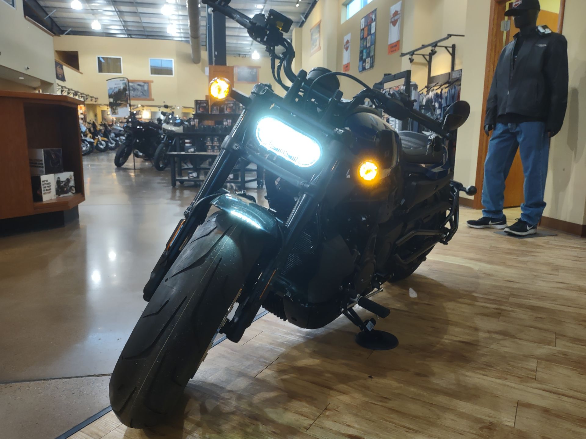 2023 Harley-Davidson Sportster® S in Williamstown, West Virginia - Photo 2
