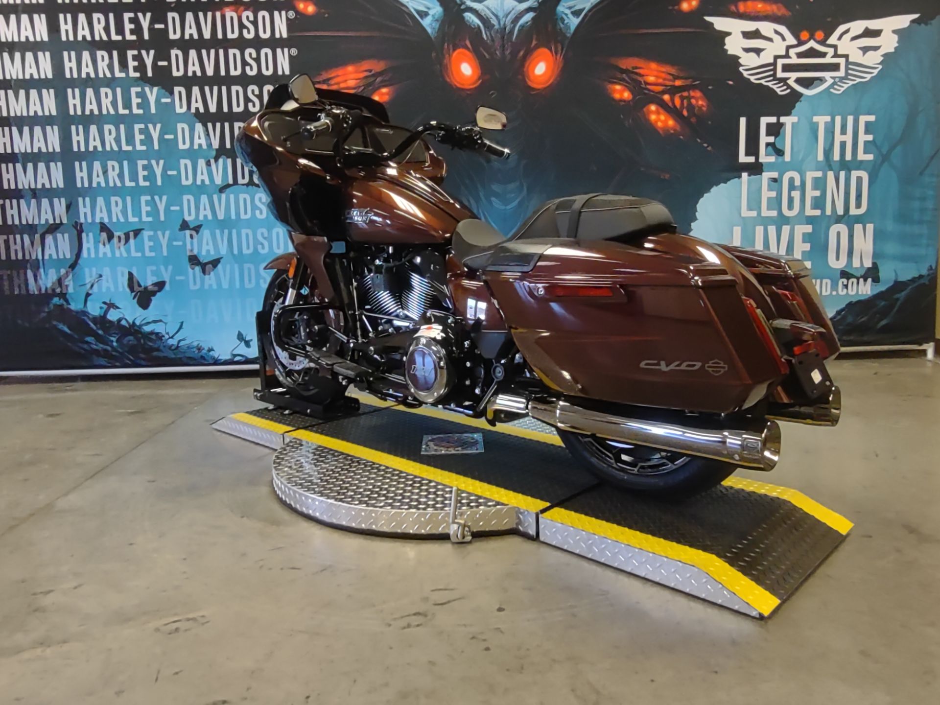 2024 Harley-Davidson CVO™ Road Glide® in Williamstown, West Virginia - Photo 4