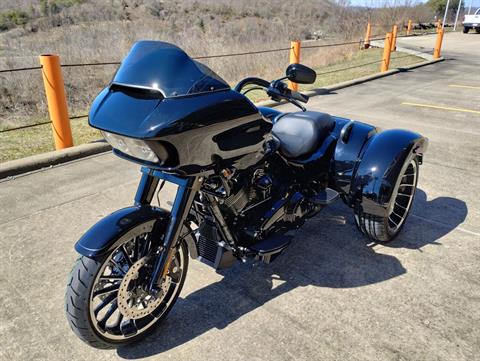 2023 Harley-Davidson Road Glide® 3 in Williamstown, West Virginia - Photo 2