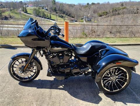 2023 Harley-Davidson Road Glide® 3 in Williamstown, West Virginia - Photo 3