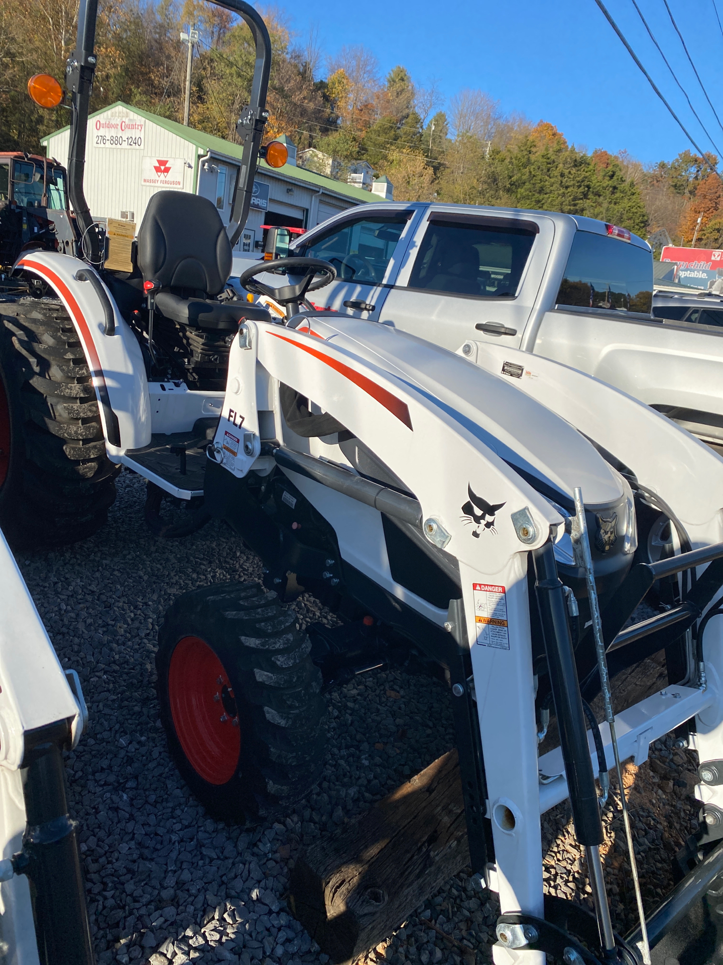 2023 Bobcat CT2025 HST in Cedar Bluff, Virginia - Photo 2