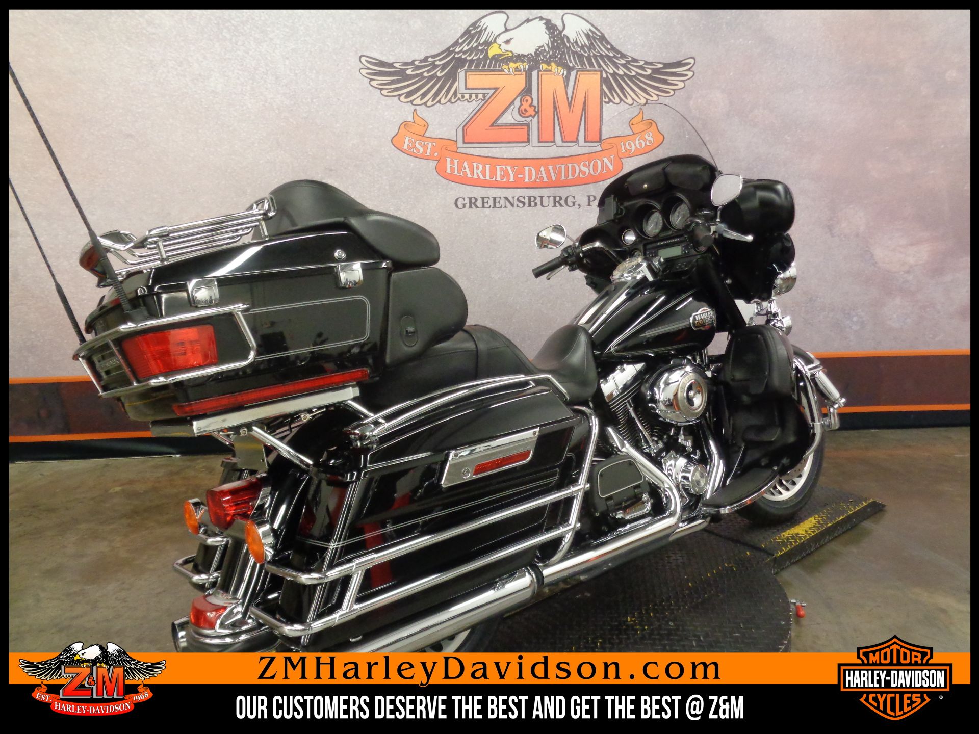 2011 Harley-Davidson Ultra Classic® Electra Glide® in Greensburg, Pennsylvania - Photo 3