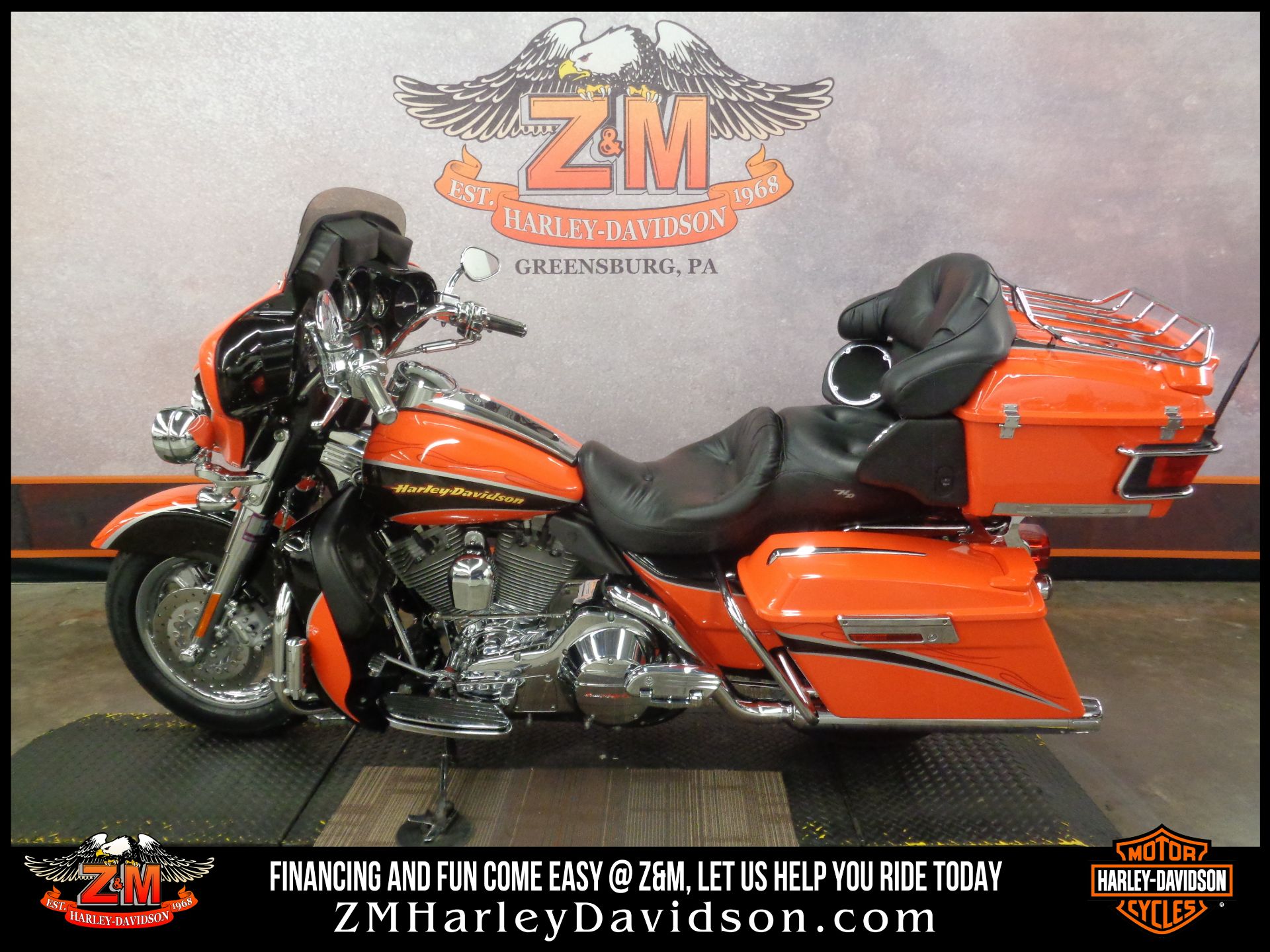 2004 Harley-Davidson FLHTCSE Screamin' Eagle® Electra Glide® in Greensburg, Pennsylvania - Photo 4