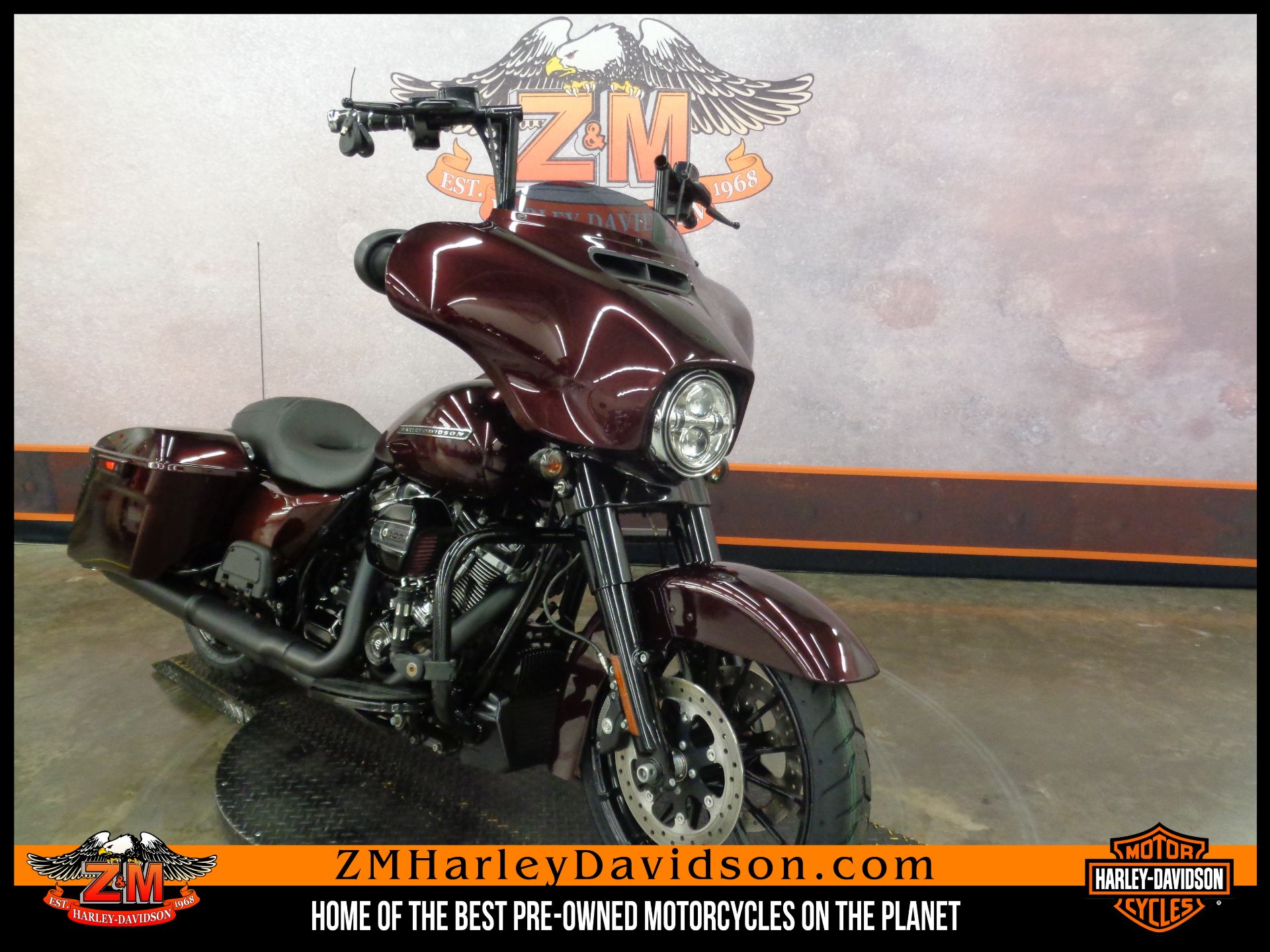 2018 Harley-Davidson Street Glide® Special in Greensburg, Pennsylvania - Photo 2