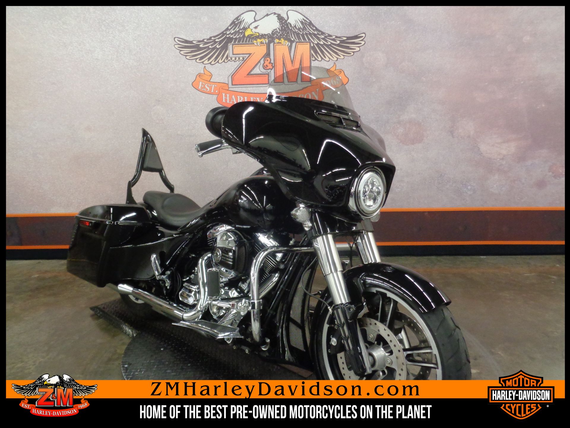 2016 Harley-Davidson Street Glide® Special in Greensburg, Pennsylvania - Photo 2