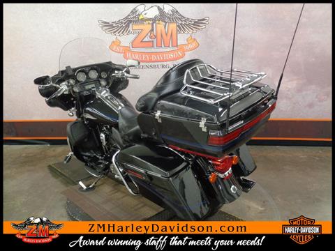 2013 Harley-Davidson CVO™ Ultra Classic® Electra Glide® 110th Anniversary Edition in Greensburg, Pennsylvania - Photo 6