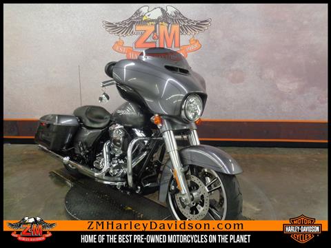 2014 Harley-Davidson Street Glide® Special in Greensburg, Pennsylvania - Photo 2