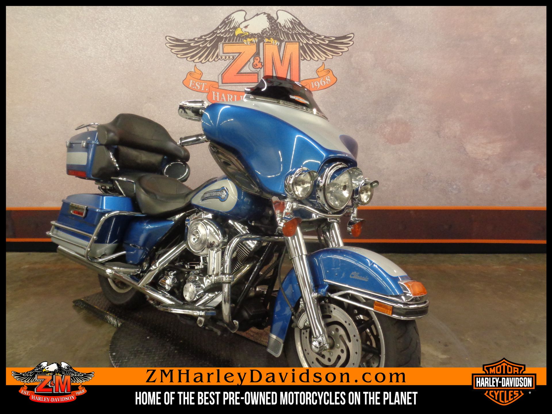2005 Harley-Davidson FLHTC/FLHTCI Electra Glide® Classic in Greensburg, Pennsylvania - Photo 2