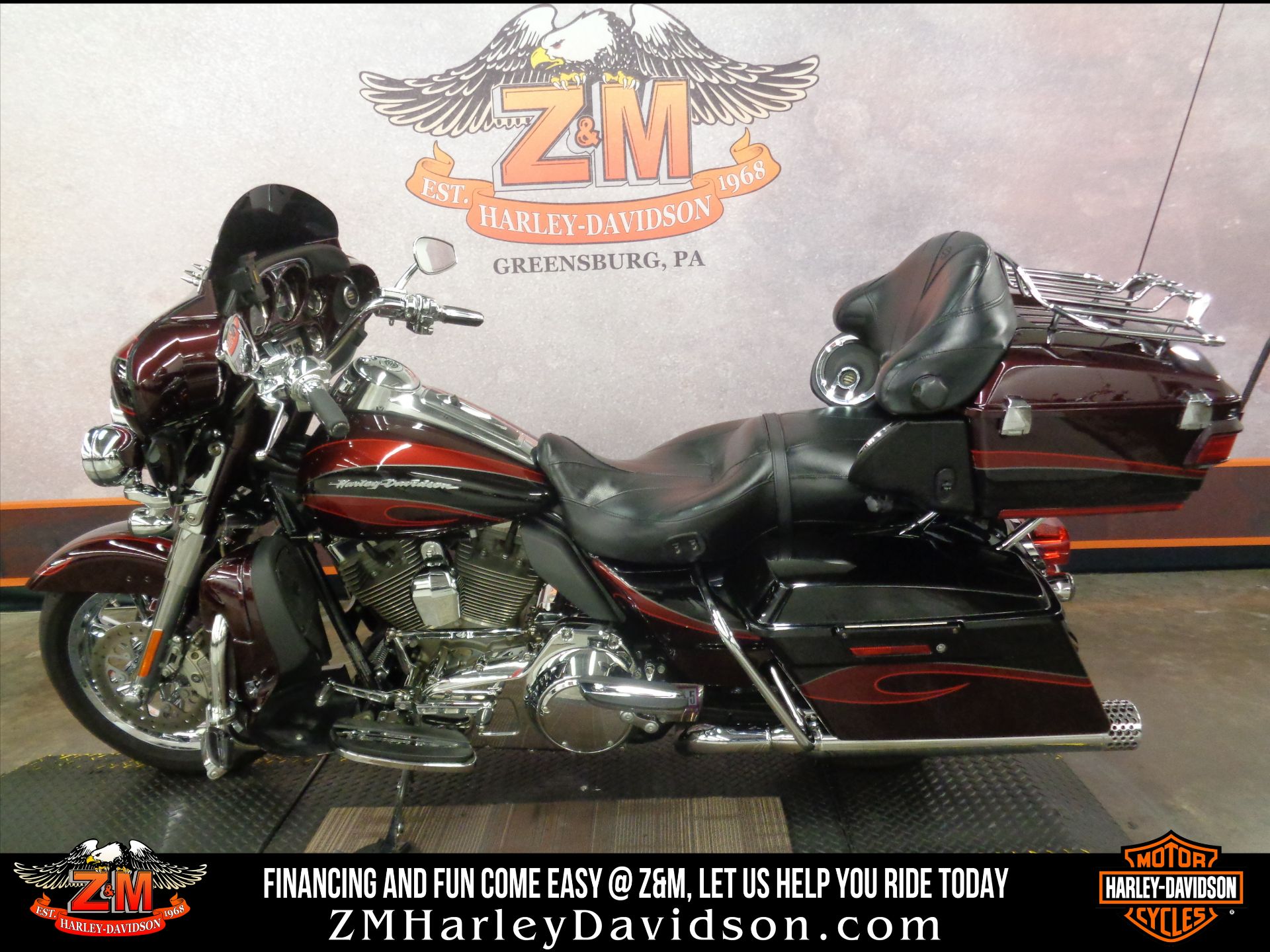 2013 Harley-Davidson CVO™ Ultra Classic® Electra Glide® in Greensburg, Pennsylvania - Photo 4