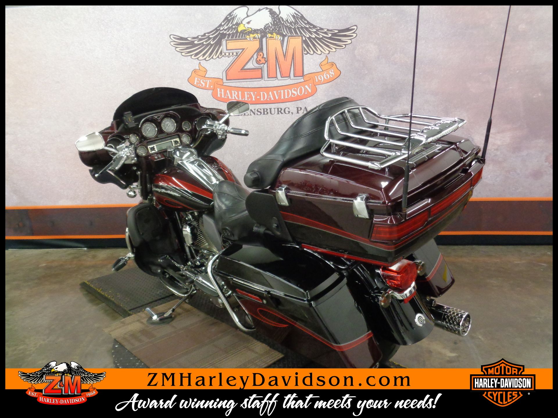 2013 Harley-Davidson CVO™ Ultra Classic® Electra Glide® in Greensburg, Pennsylvania - Photo 6