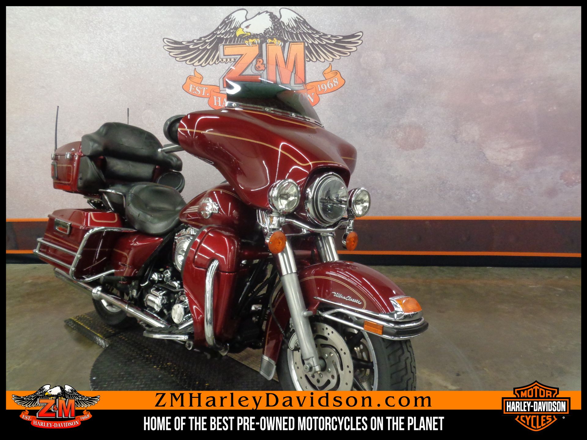 2005 Harley-Davidson FLHTCUI Ultra Classic® Electra Glide® in Greensburg, Pennsylvania - Photo 2