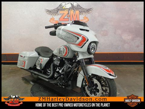 2019 Harley-Davidson Street Glide® Special in Greensburg, Pennsylvania - Photo 2
