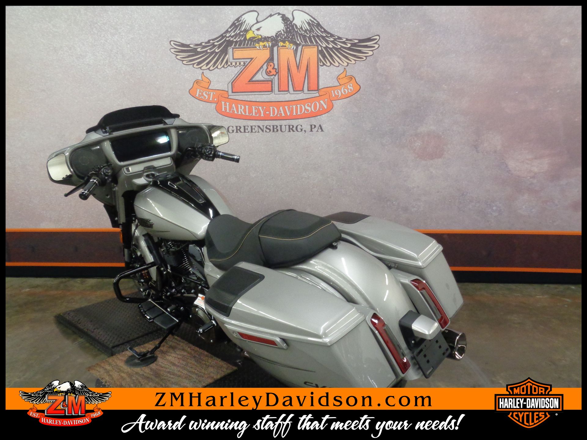 2023 Harley-Davidson CVO™ Street Glide® in Greensburg, Pennsylvania - Photo 6