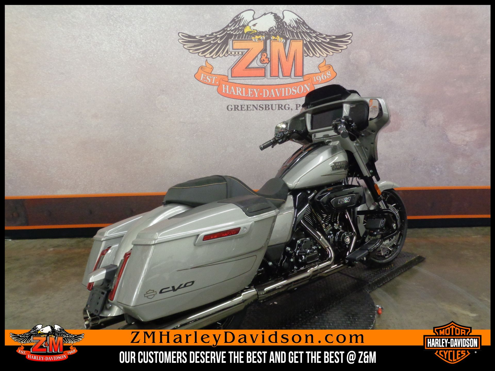 2023 Harley-Davidson CVO™ Street Glide® in Greensburg, Pennsylvania - Photo 3