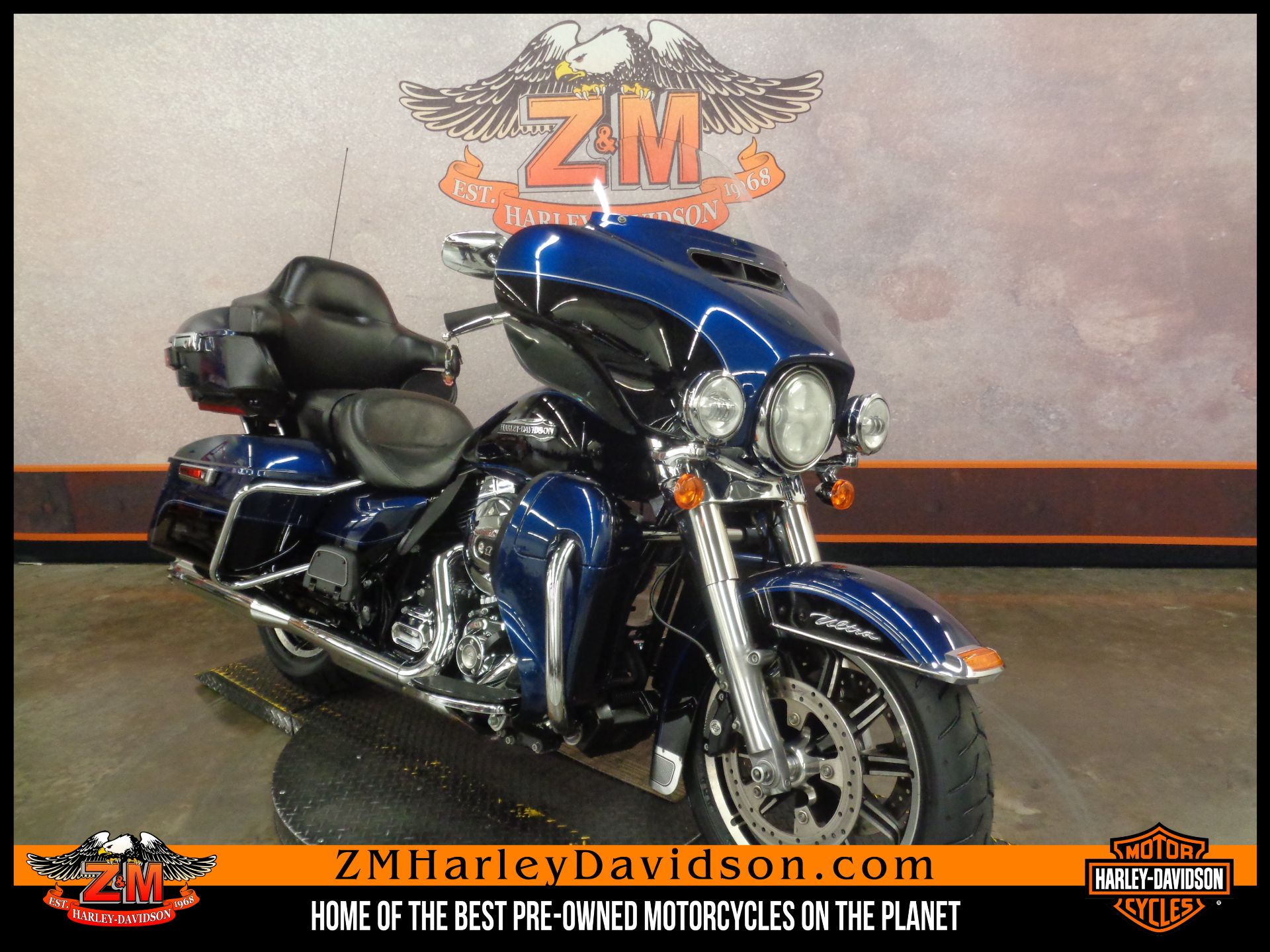 2014 Harley-Davidson Electra Glide® Ultra Classic® in Greensburg, Pennsylvania - Photo 2
