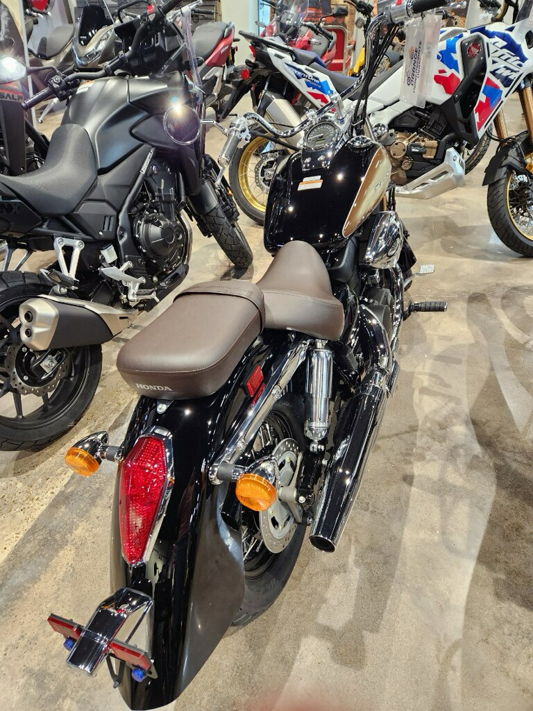 2024 Honda Shadow Aero ABS in Orange, Texas - Photo 3