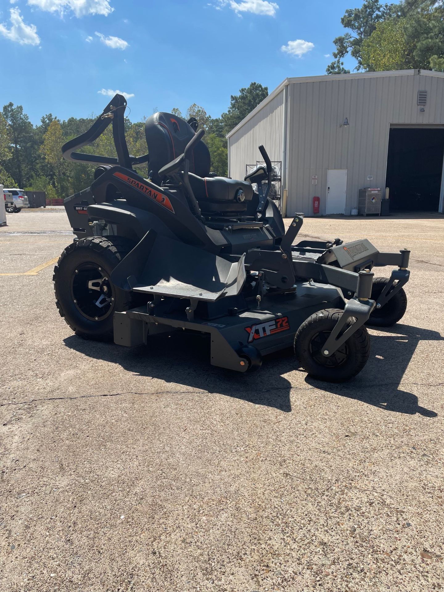 2023 Spartan Mowers SRT-XD 72 in. Vanguard Big Block EFI 37 hp in Orange, Texas - Photo 2