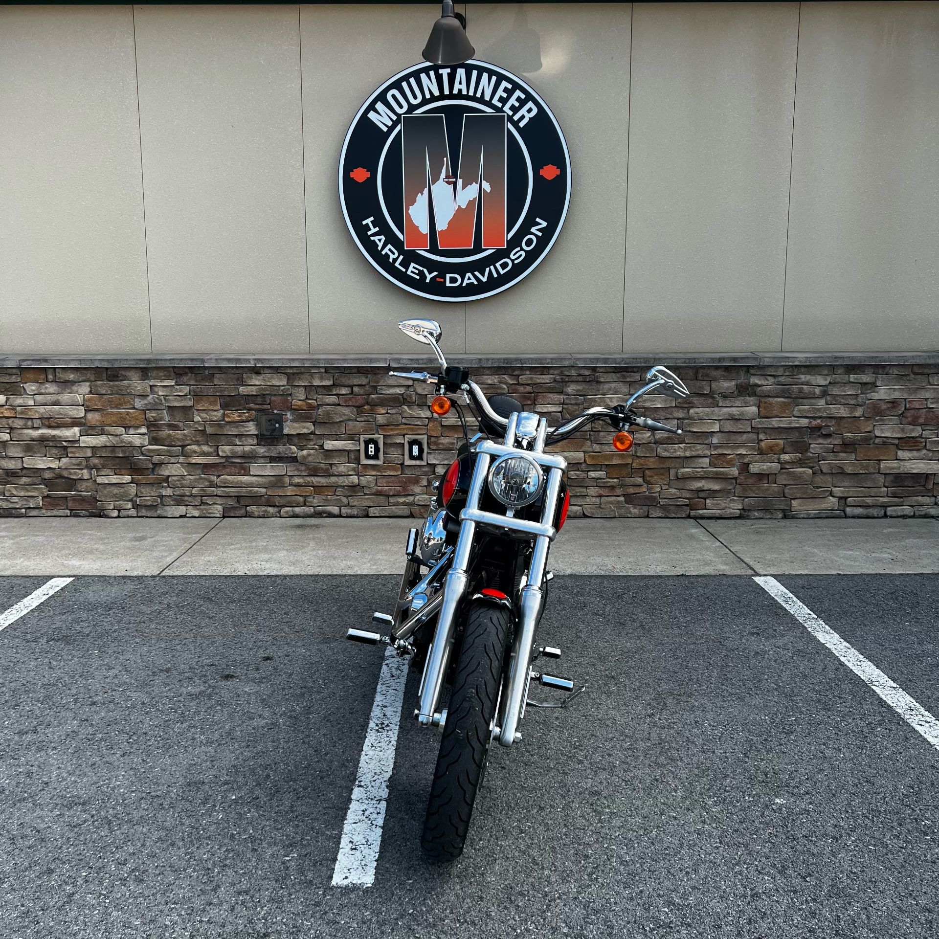2009 Harley-Davidson Dyna® Low Rider® in Morgantown, West Virginia - Photo 3