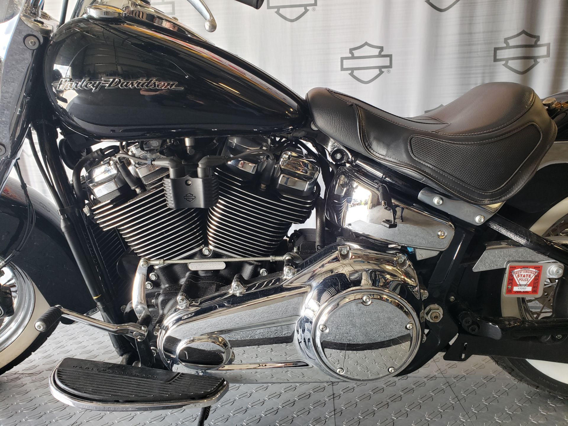 2018 Harley-Davidson Softail® Deluxe 107 in Morgantown, West Virginia - Photo 10