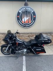 2017 Harley-Davidson Road Glide® Ultra in Morgantown, West Virginia - Photo 2