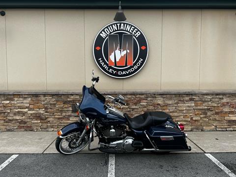 2009 Harley-Davidson ROAD KING in Morgantown, West Virginia - Photo 2