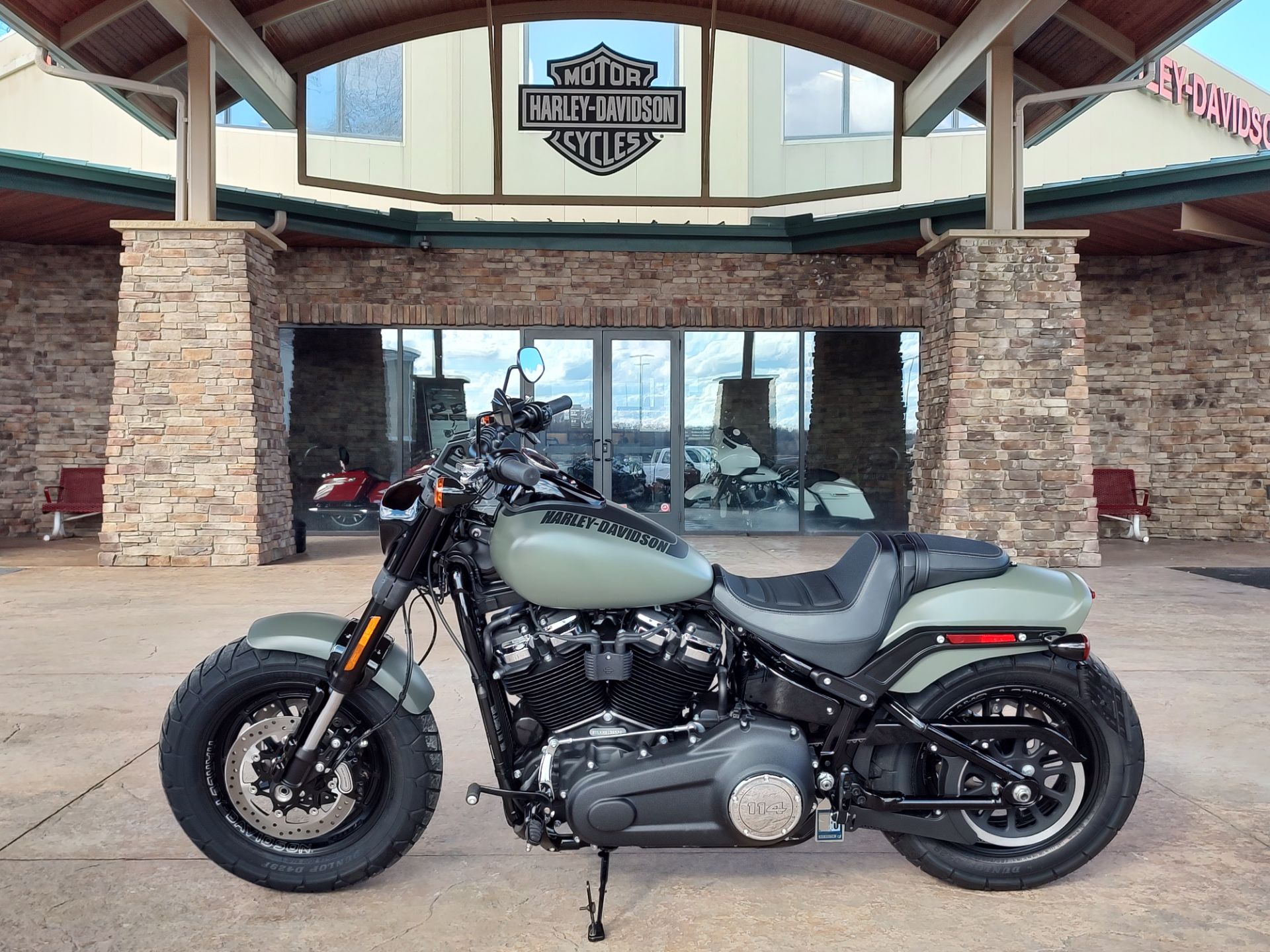 2021 Harley-Davidson Fat Bob® 114 in Morgantown, West Virginia - Photo 2