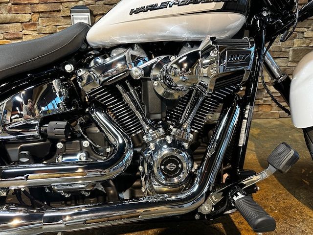2024 Harley-Davidson Breakout® in Morgantown, West Virginia - Photo 4