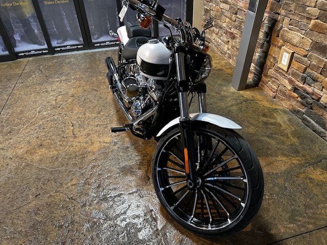 2024 Harley-Davidson Breakout® in Morgantown, West Virginia - Photo 15