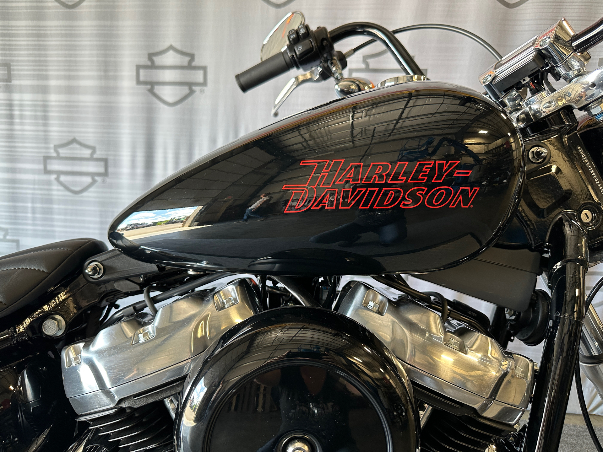 2023 Harley-Davidson Softail® Standard in Morgantown, West Virginia - Photo 2