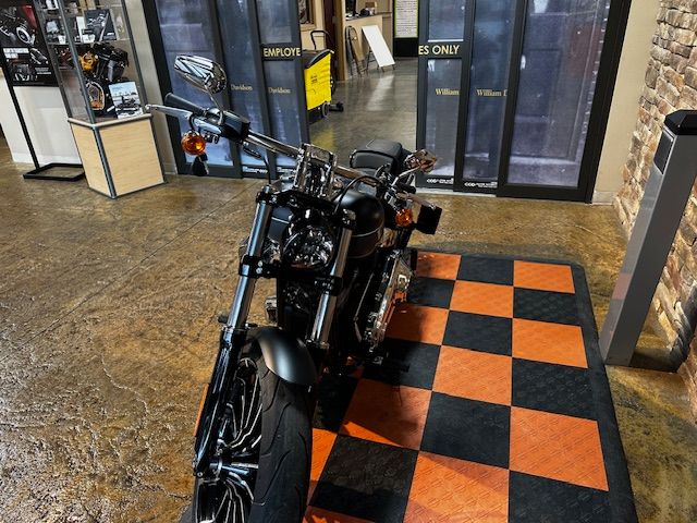 2023 Harley-Davidson Breakout® in Morgantown, West Virginia - Photo 13