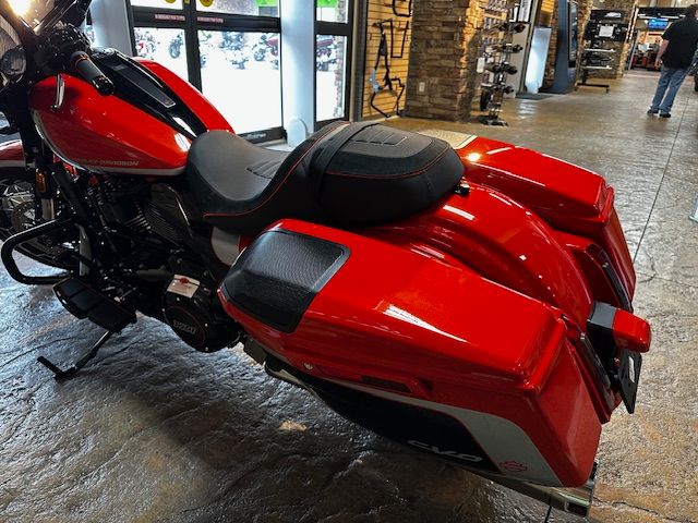 2024 Harley-Davidson CVO™ Street Glide® in Morgantown, West Virginia - Photo 9