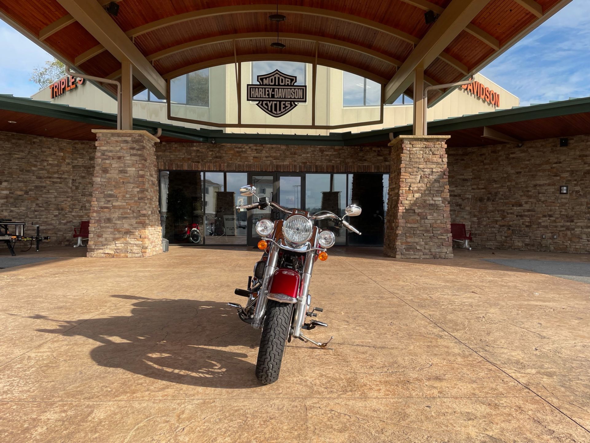 2017 Harley-Davidson Softail® Deluxe in Morgantown, West Virginia - Photo 3