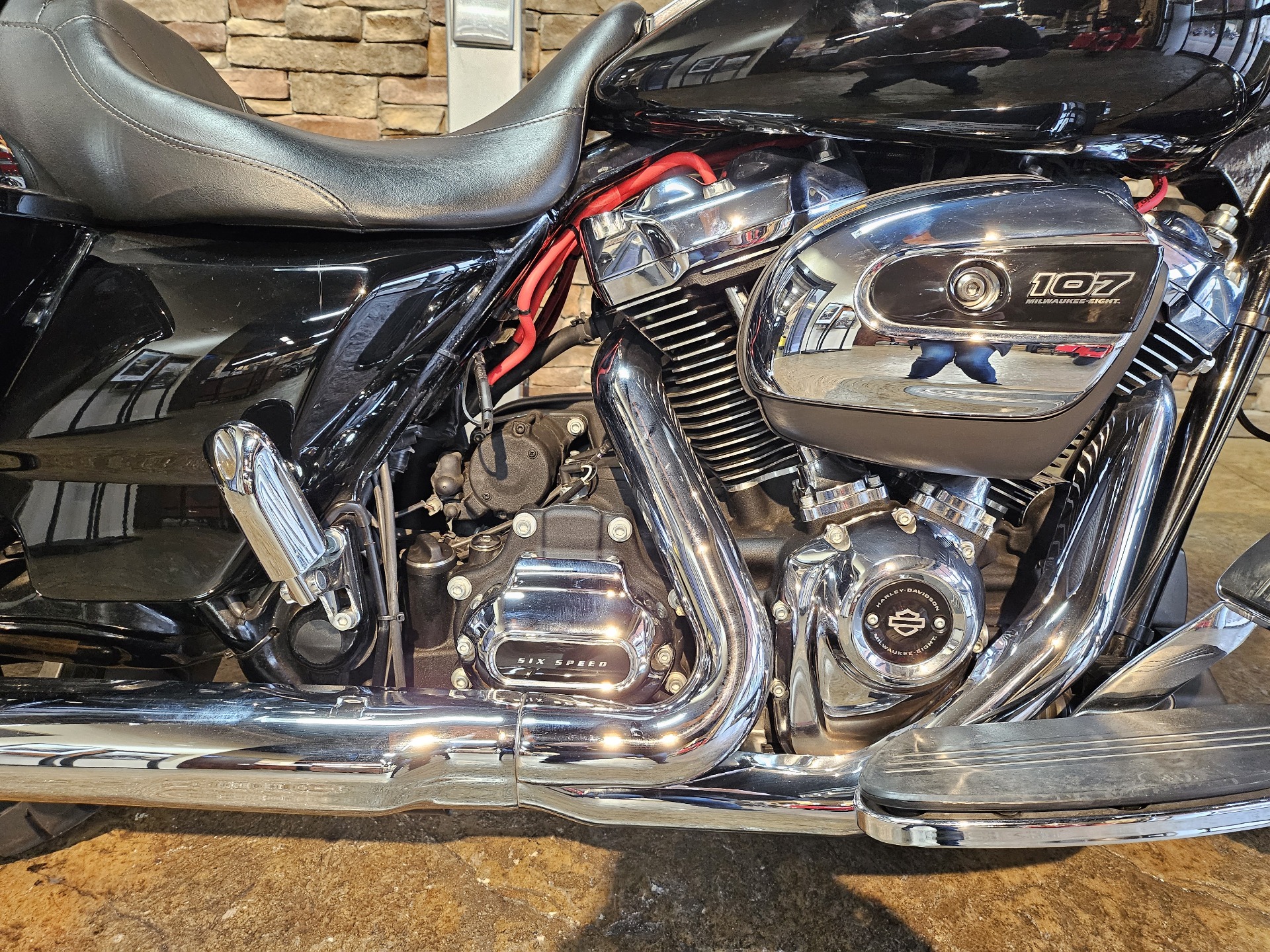 2019 Harley-Davidson STREET GLIDE in Morgantown, West Virginia - Photo 4