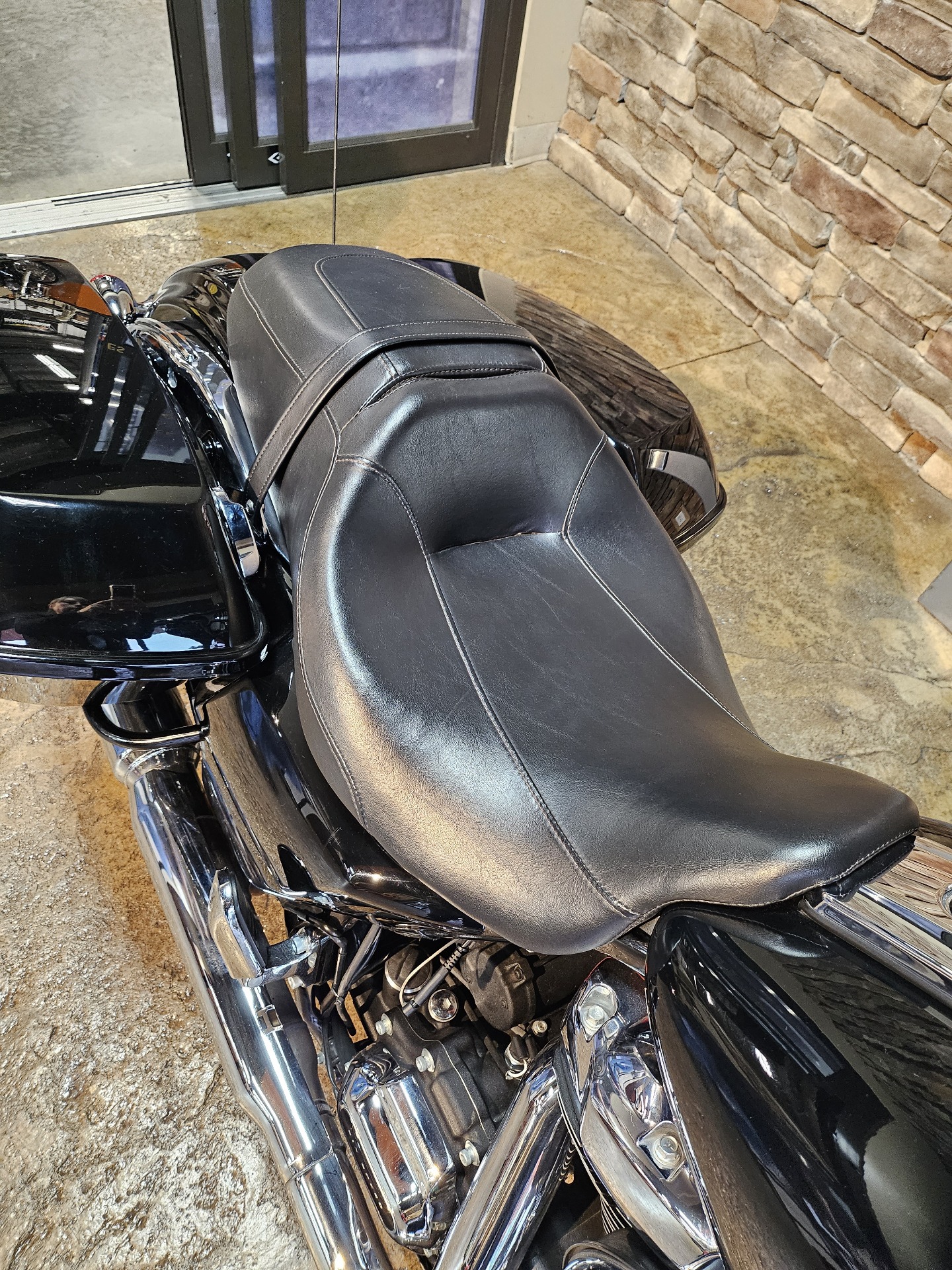 2019 Harley-Davidson STREET GLIDE in Morgantown, West Virginia - Photo 16