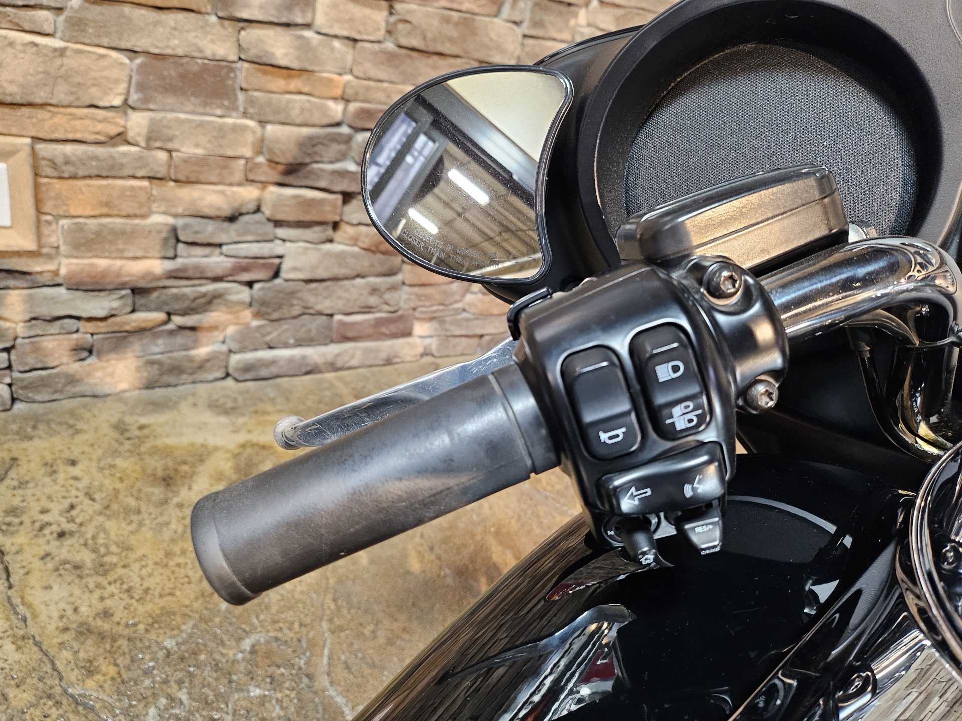 2019 Harley-Davidson STREET GLIDE in Morgantown, West Virginia - Photo 18