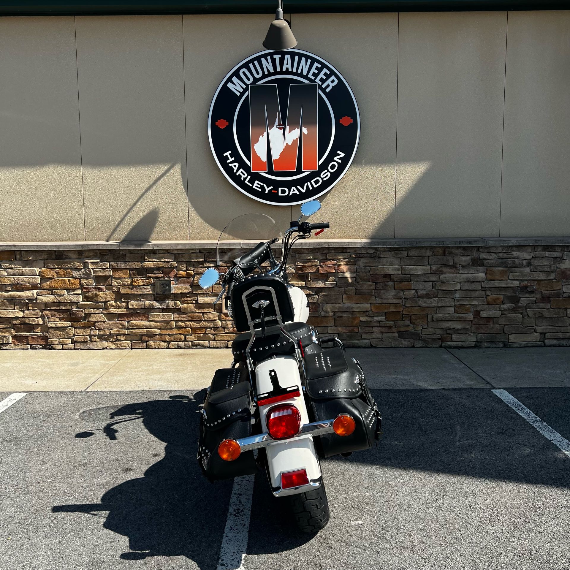 2014 Harley-Davidson Heritage Softail® Classic in Morgantown, West Virginia - Photo 4