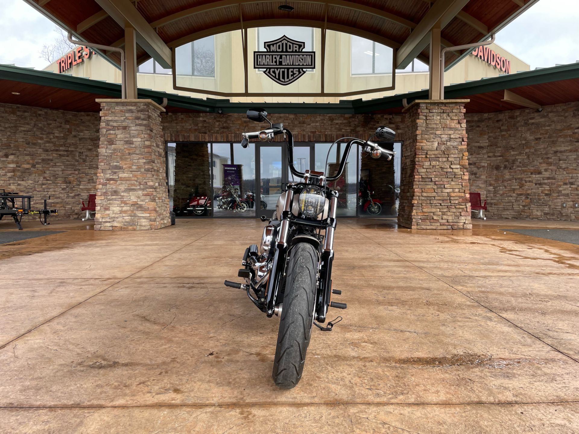 2018 Harley-Davidson Breakout® 107 in Morgantown, West Virginia - Photo 3