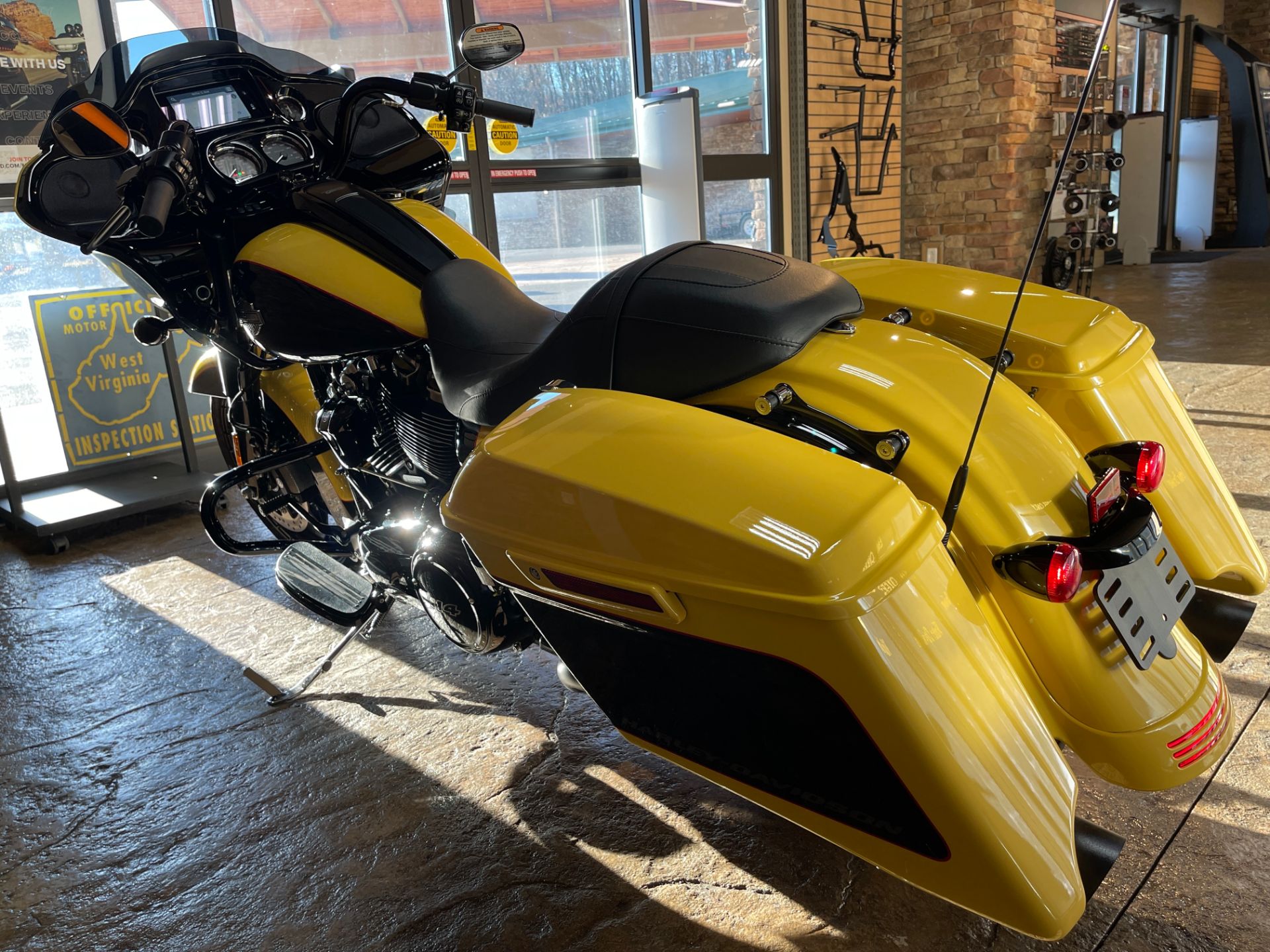 2023 Harley-Davidson Road Glide® Special in Morgantown, West Virginia - Photo 10