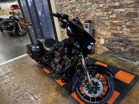 2022 Harley-Davidson CVO™ Street Glide® in Morgantown, West Virginia - Photo 16