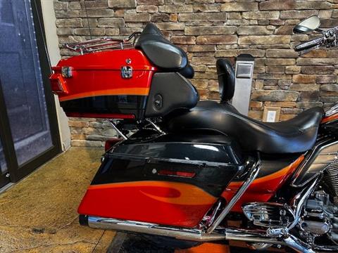 2013 Harley-Davidson CVO™ Ultra Classic® Electra Glide® in Morgantown, West Virginia - Photo 5