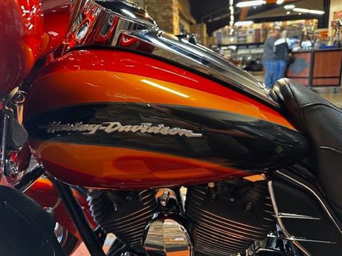 2013 Harley-Davidson CVO™ Ultra Classic® Electra Glide® in Morgantown, West Virginia - Photo 9