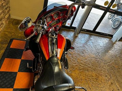 2013 Harley-Davidson CVO™ Ultra Classic® Electra Glide® in Morgantown, West Virginia - Photo 10