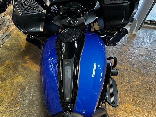 2024 Harley-Davidson Road Glide® in Morgantown, West Virginia - Photo 17