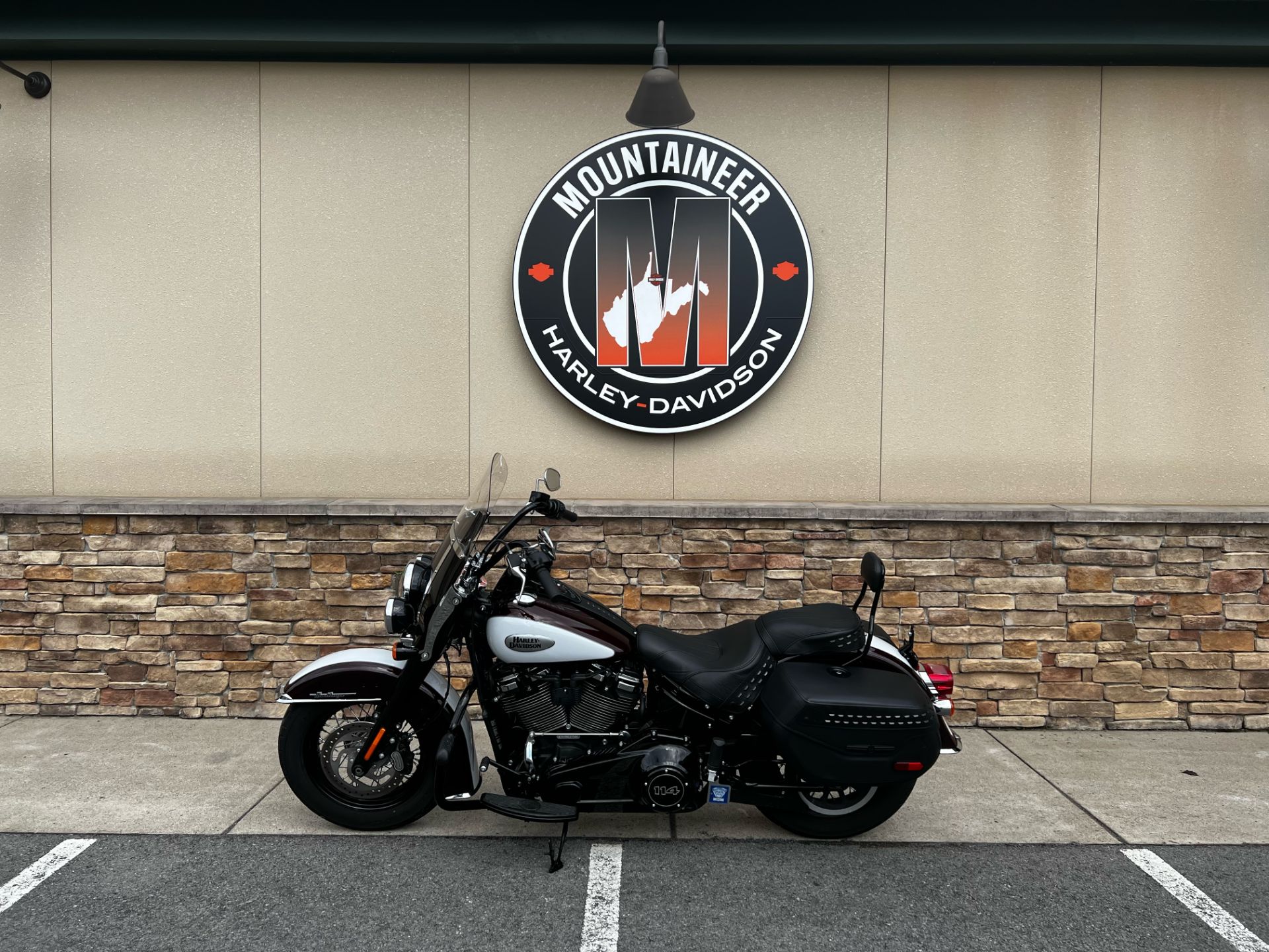 2021 Harley-Davidson Heritage Classic 114 in Morgantown, West Virginia - Photo 2