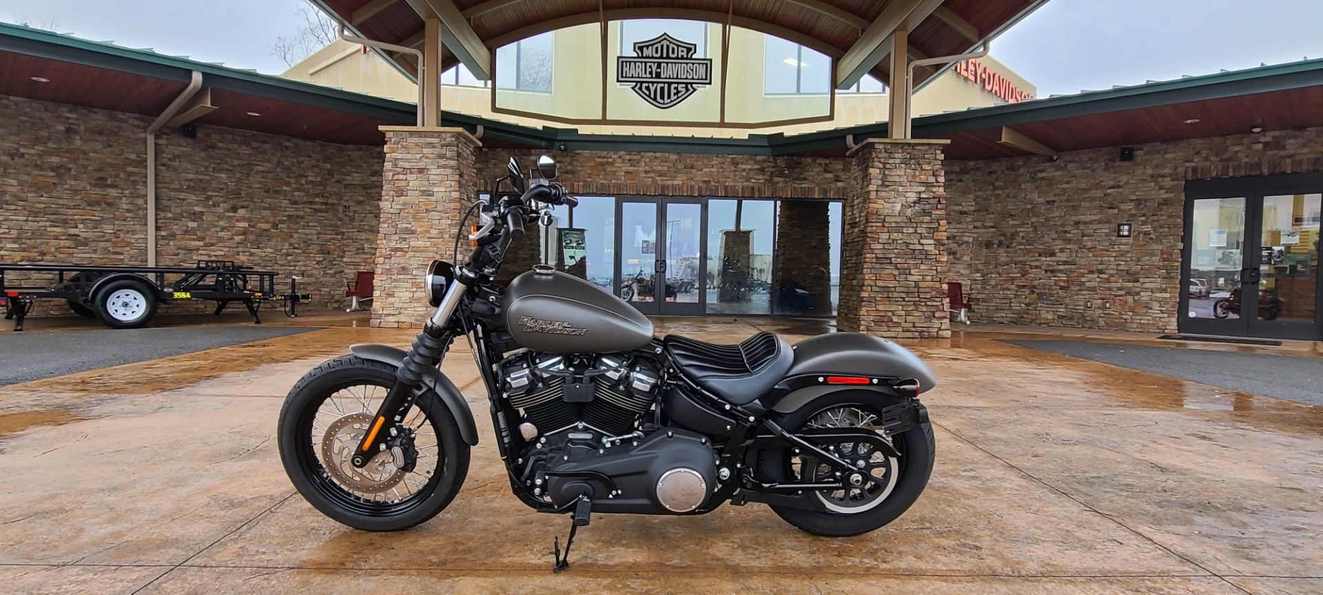 2019 Harley-Davidson Street Bob® in Morgantown, West Virginia - Photo 2